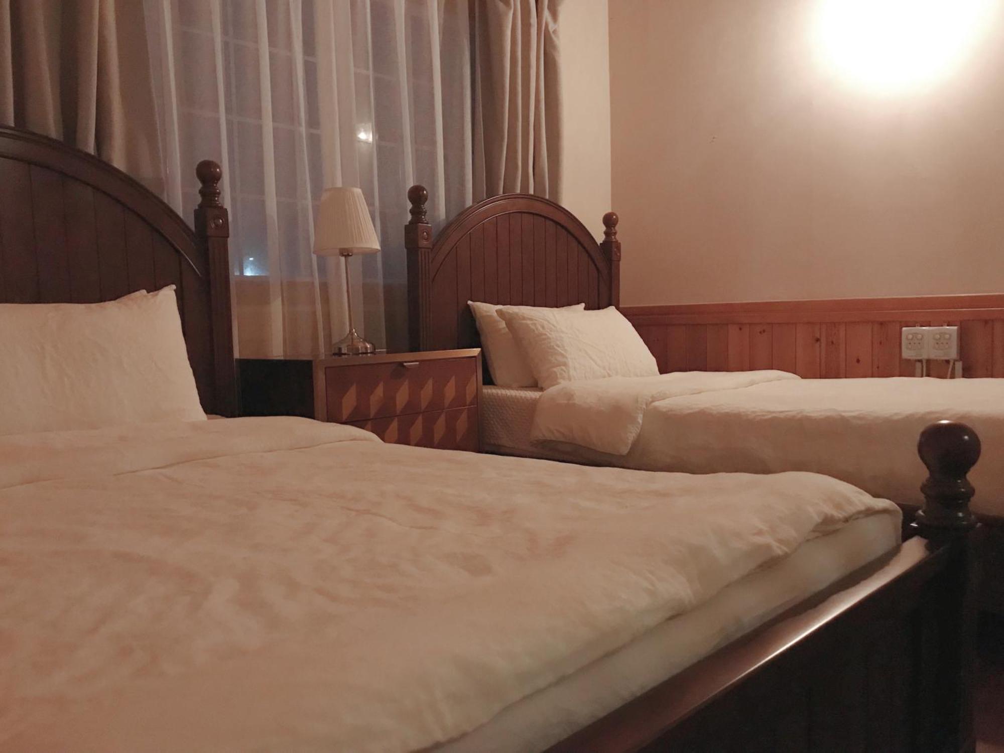 At Corner Resort & Garden Чеджудо Экстерьер фото