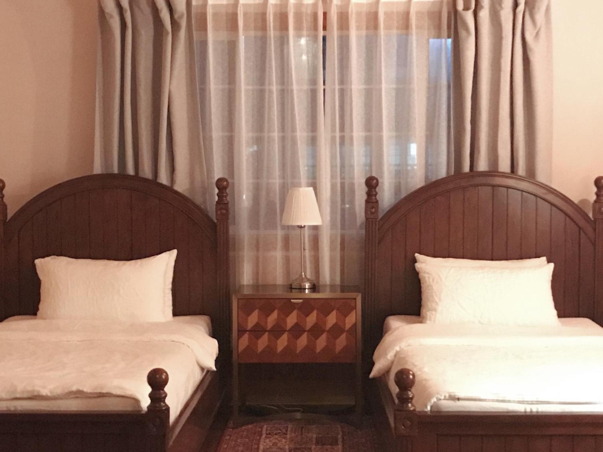 At Corner Resort & Garden Чеджудо Экстерьер фото